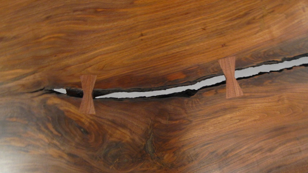 Live_edge_walnut